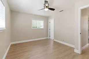 2201 Eicher Ave, Modesto, CA 95350 - Photo 25
