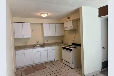 240 E Bianchi Road, Stockton, CA 95207 - Photo 7