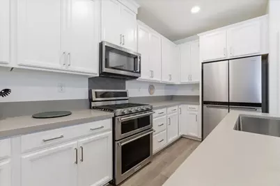2240 Borealis Circle, Roseville, CA 95747 - Photo 9