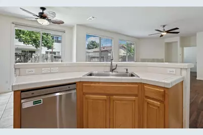 101 S Pinnacles Circle, Sacramento, CA 95835 - Photo 19