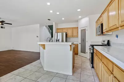 101 S Pinnacles Circle, Sacramento, CA 95835 - Photo 17