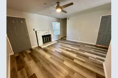 9127 Newhall Drive #33, Sacramento, CA 95826 - Photo 3