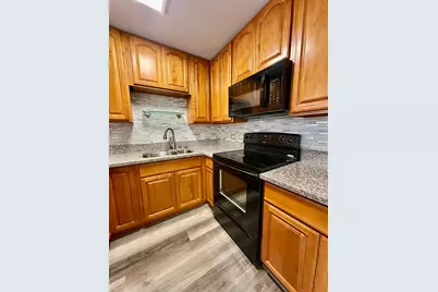 9127 Newhall Drive #33, Sacramento, CA 95826 - Photo 7