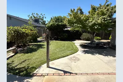 2428 Stanfield Drive, Stockton, CA 95209 - Photo 35