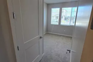1347 Winterhart St, Galt, CA 95632 - Photo 7