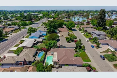 69 Springbrook Circle, Sacramento, CA 95831 - Photo 5