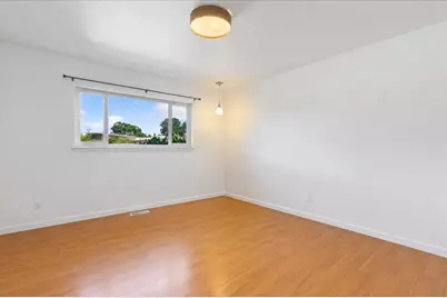 69 Springbrook Circle, Sacramento, CA 95831 - Photo 17