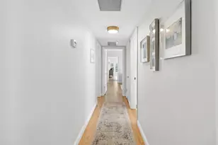1300 Swanston Dr, Sacramento, CA 95818 - Photo 19
