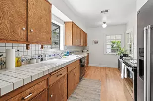 1300 Swanston Dr, Sacramento, CA 95818 - Photo 17