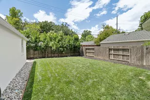 1300 Swanston Dr, Sacramento, CA 95818 - Photo 37