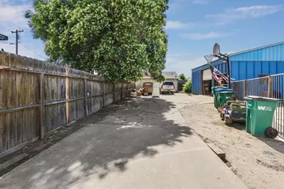 415 S Cardinal Avenue, Stockton, CA 95215 - Photo 27