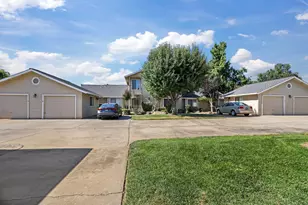 1918 S Mills Ave, Lodi, CA 95242 - Photo 3