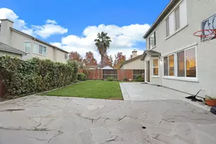 10816 Merritt Dr, Stockton, CA 95219 - Photo 9