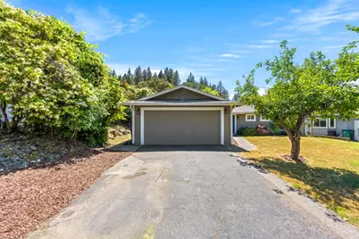13806 Torrey Pines Drive, Auburn, CA 95602 - Photo 17