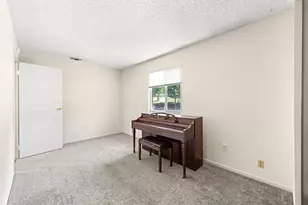 13806 Torrey Pines Dr, Auburn, CA 95602 - Photo 15