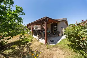 1320 Camilla St, Manteca, CA 95337 - Photo 13