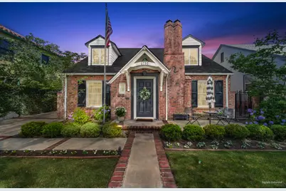2755 25th Street, Sacramento, CA 95818 - Photo 3