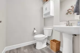 6368 Garland Way, Roseville, CA 95747 - Photo 9