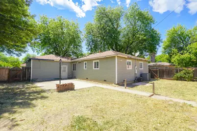 1938 Chelsea, Modesto, CA 95350 - Photo 13