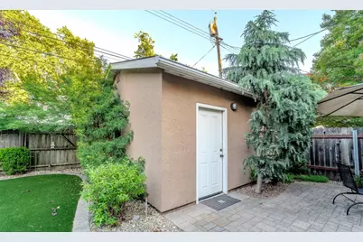 557 San Miguel Way, Sacramento, CA 95819 - Photo 15