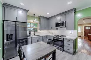 557 San Miguel Way, Sacramento, CA 95819 - Photo 5