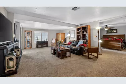 Calle Maria, Elk Grove, CA 95624 - Photo 31