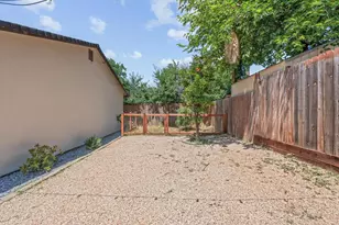 4037 Heather Hill Way, North Highlands, CA 95660 - Photo 23