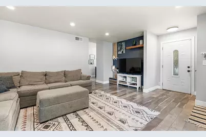 4037 Heather Hill Way, North Highlands, CA 95660 - Photo 5