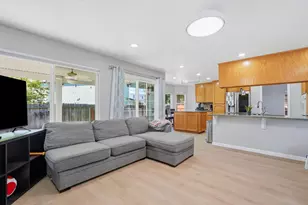 8510 Diamond Oak Way, Elk Grove, CA 95624 - Photo 11