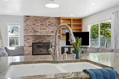 8510 Diamond Oak Way, Elk Grove, CA 95624 - Photo 19