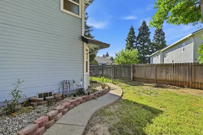 8510 Diamond Oak Way, Elk Grove, CA 95624 - Photo 47