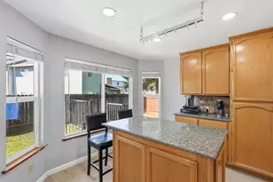 8510 Diamond Oak Way, Elk Grove, CA 95624 - Photo 17