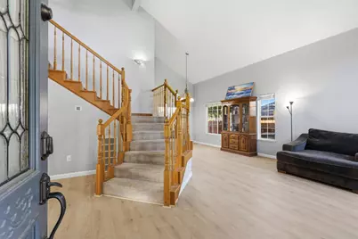 8510 Diamond Oak Way, Elk Grove, CA 95624 - Photo 5
