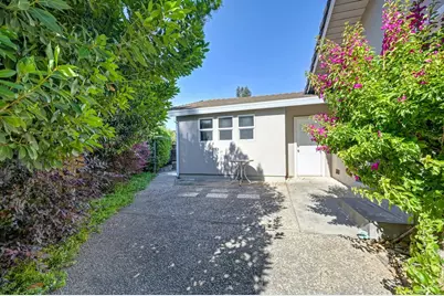4955 Marlborough Way, Carmichael, CA 95608 - Photo 39