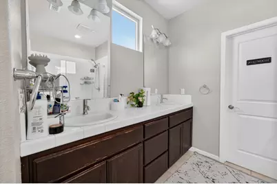 1211 Golden Angel Way, Sacramento, CA 95838 - Photo 25