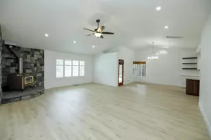 1748 Brennan Ave, Escalon, CA 95320 - Photo 17