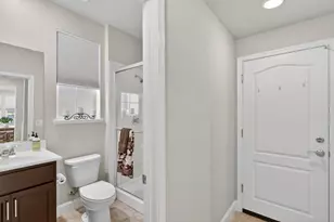 211 Rochdale St, Roseville, CA 95661 - Photo 21