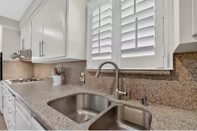 2349 Anita Avenue, Sacramento, CA 95822 - Photo 17