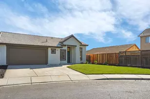 1927 Grove Ct, Tracy, CA 95376 - Photo 5