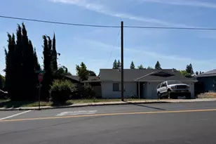 414 Valley View Dr, Oakdale, CA 95361 - Photo 1