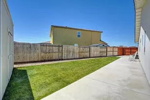 8229 Poppy Rdg Cir, Elk Grove, CA 95757 - Photo 55