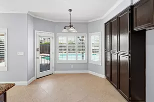 9021 Hooded Crane Ct, Sacramento, CA 95829 - Photo 15
