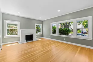 1045 35th St, Sacramento, CA 95816 - Photo 7