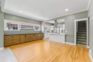 1045 35th St, Sacramento, CA 95816 - Photo 9