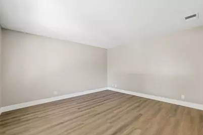 1217 Bellingham Drive, San Jose, CA 95121 - Photo 9