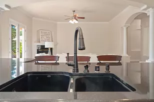 8484 Cobble Creek Ln, Orangevale, CA 95662 - Photo 15