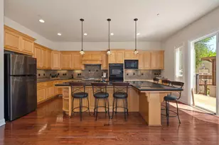 8484 Cobble Creek Ln, Orangevale, CA 95662 - Photo 11