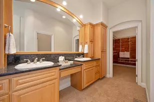 8484 Cobble Creek Ln, Orangevale, CA 95662 - Photo 25