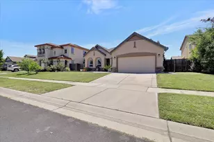 1254 Jewelflower St, Olivehurst, CA 95961 - Photo 3