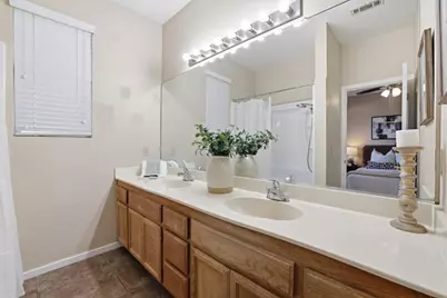 813 Ashboro Lane, Galt, CA 95632 - Photo 13